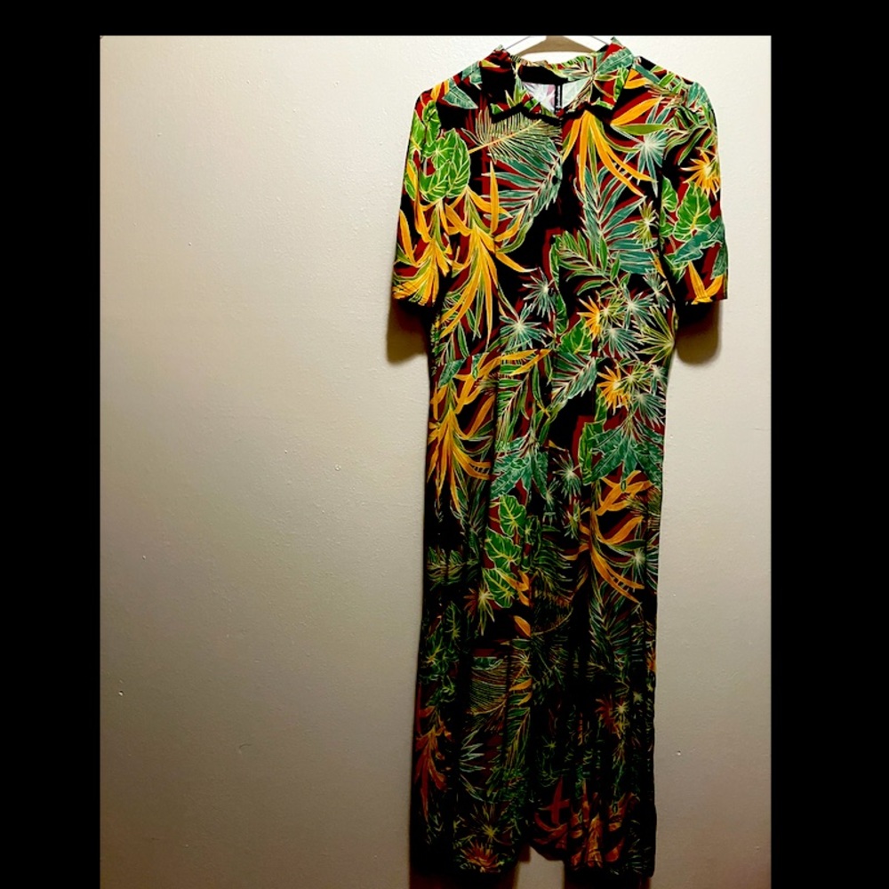 Stradivarius Full Length Jungle Print Button Up Dress Size Small